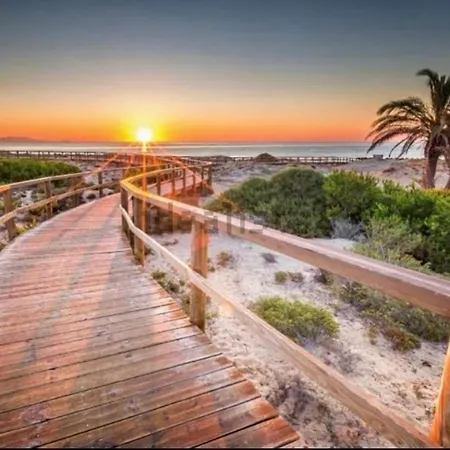 En La Playa Arenales Del Sol, Alicante Apartment